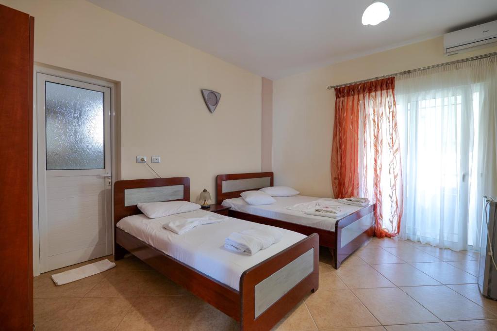 vila paza tirane 